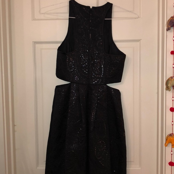 BCBG Dress Size 0 - Picture 4 of 4